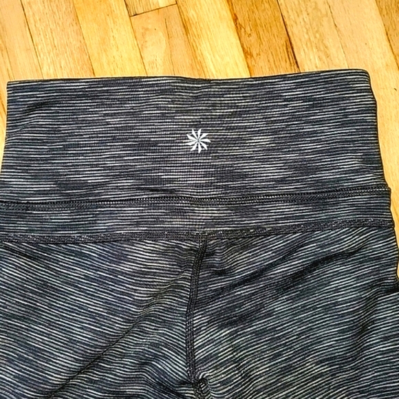 New Athleta Power-Up Capri, Gray - Picture 5 of 12